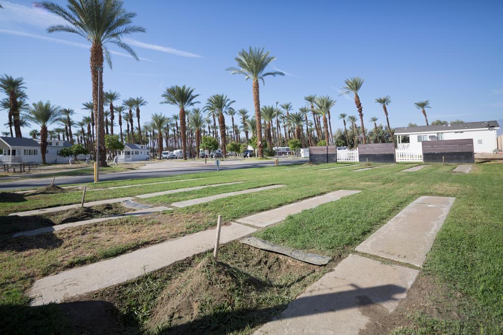Palm Springs Camping Resort Cabin 3 Palm Desert Buitenkant foto